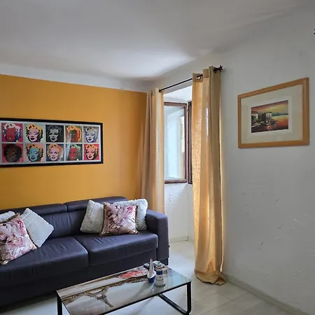 Guest house And Korzo *